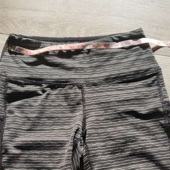 90 Degree yoga workout leggings - Picture 6 of 8